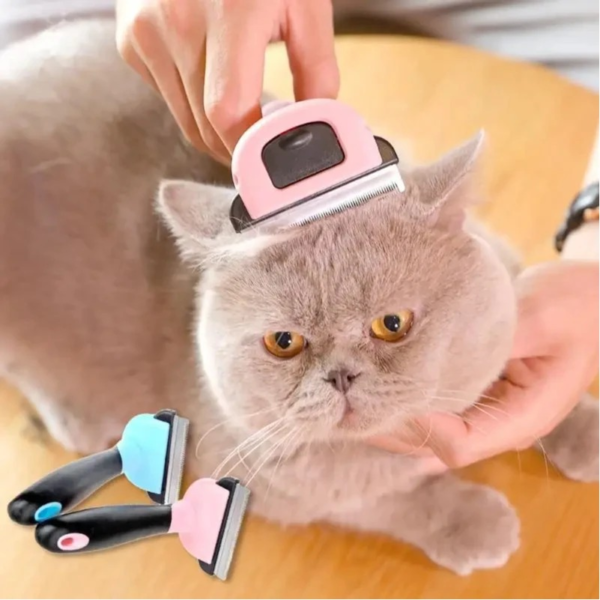 Pet Deshedding Brush