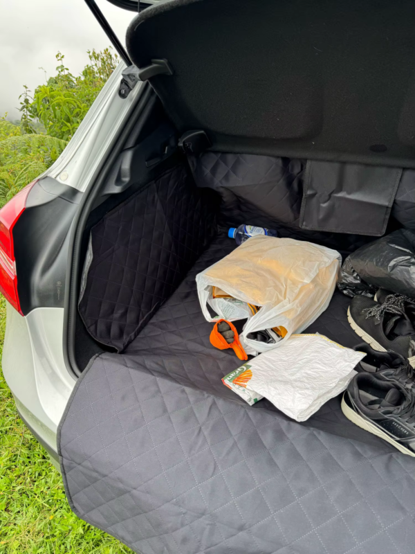 Universal Protective Trunk Cover For Dogs & Pets - Waterproof